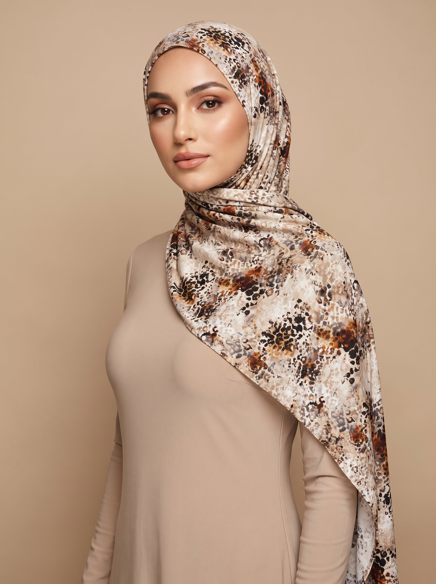 Blurred Instinct Printed Jersey Hijab