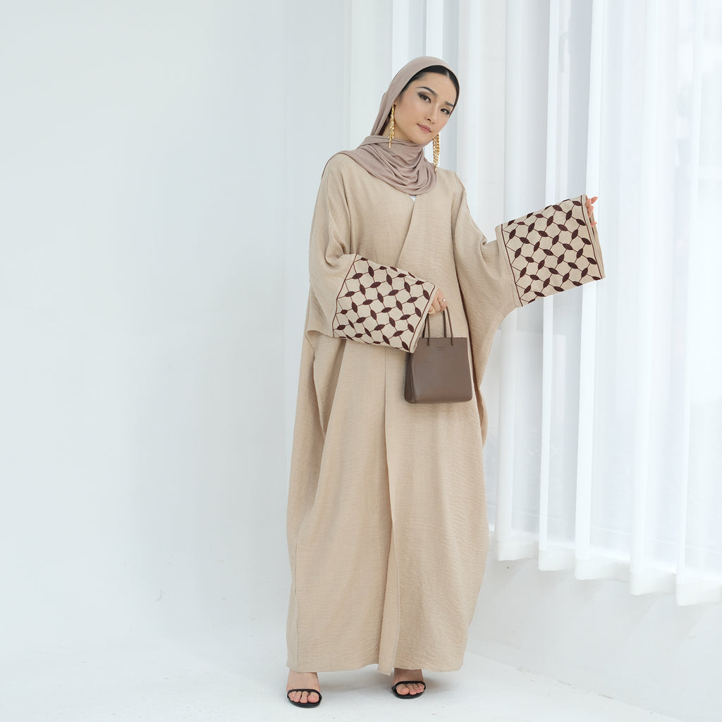 Keffiyah Embroidered Open Abaya - Beige