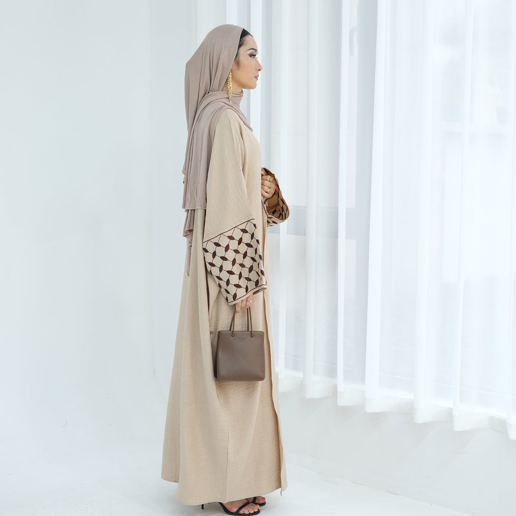 Keffiyah Embroidered Open Abaya - Beige
