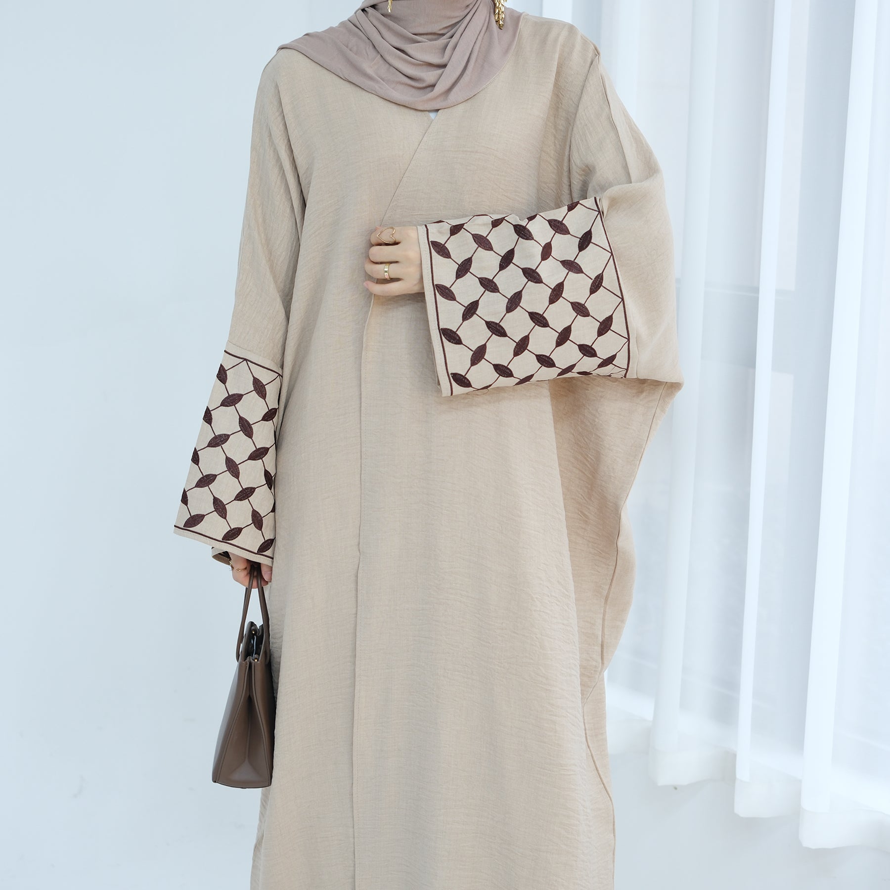 Keffiyah Embroidered Open Abaya - Beige