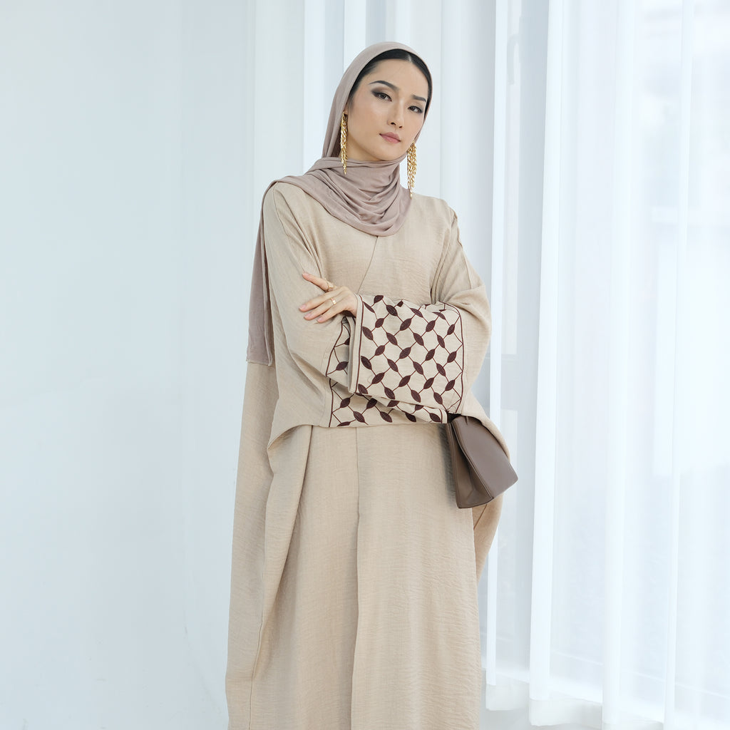 Keffiyah Embroidered Open Abaya - Beige