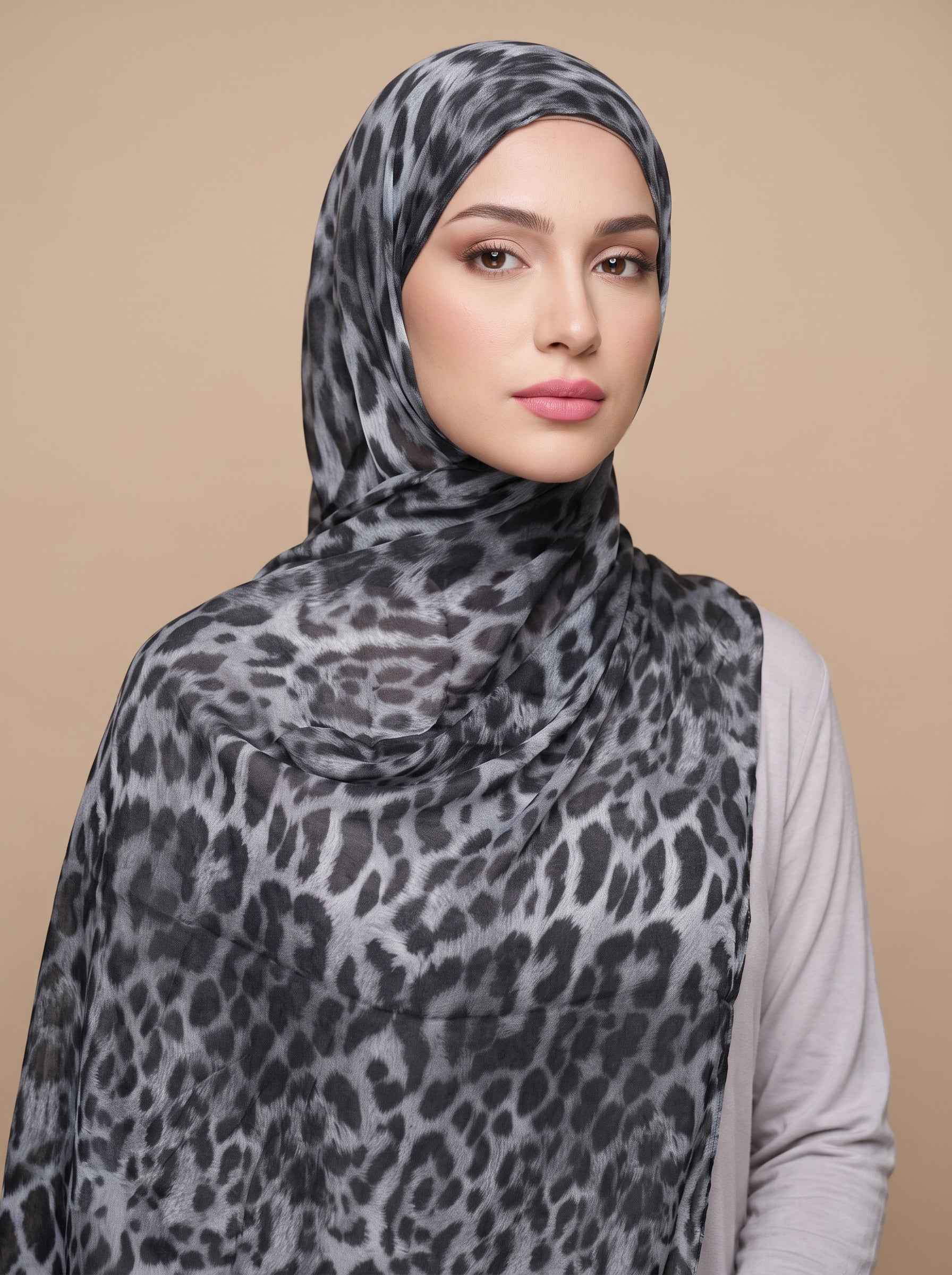 Grey Leopard Printed Modal Hijab (Copy)