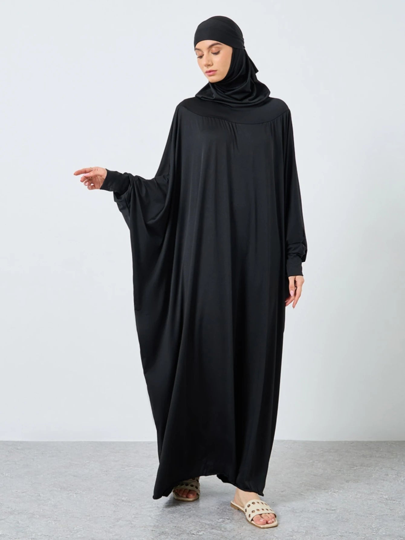 Barakah Modest Batwing Maxi Gown – Black