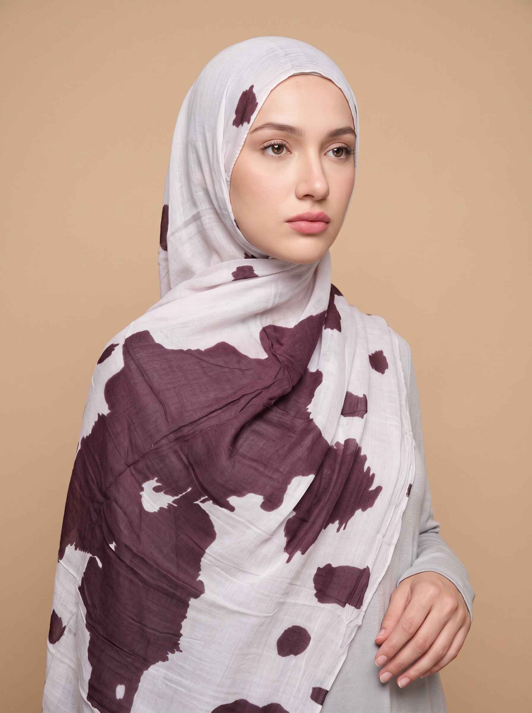 Spotted Orchid Printed Modal Hijab (Copy)